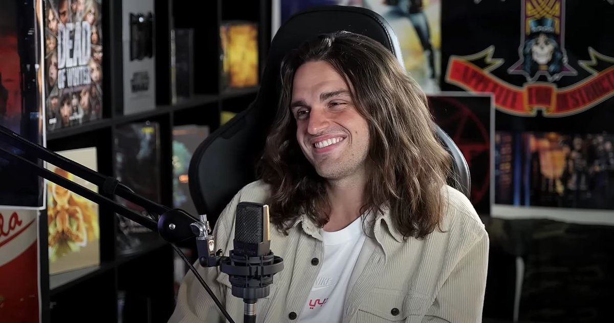 📊 Entrevistados con mayor nº de horas:

🥇 Lethal Crysis | +19h 18min ***
🥈 David Jiménez | +15h 30min **
🥉 Santaolalla | +12h 45min **

▫️ Maldini | +12h 1min **
▫️ Antonio García V. | +10h 45min *
▫️ Xokas | +10h 38min *
▫️ David S. | +9h 12min

*** 5 entrevistas
** 4
* 3