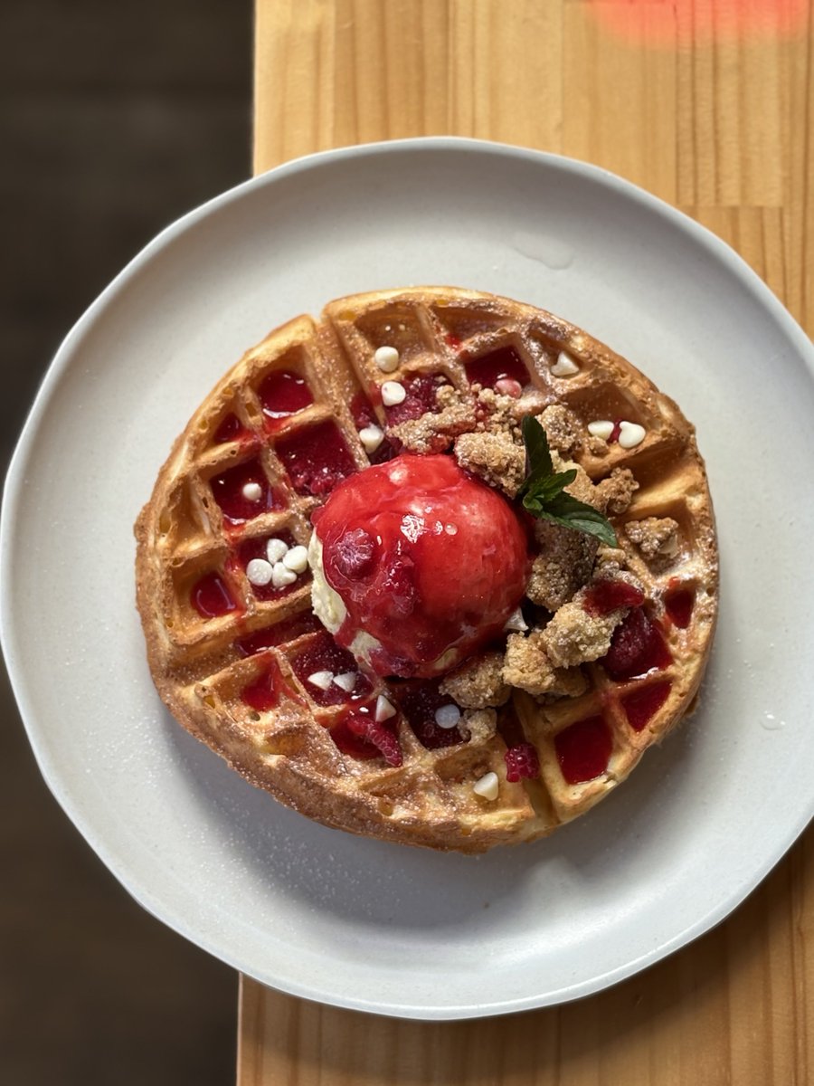 33sCAFE1's tweet photo. フランボワーズ🍓🍓🍓 https://t.co/64ouyrQMxa