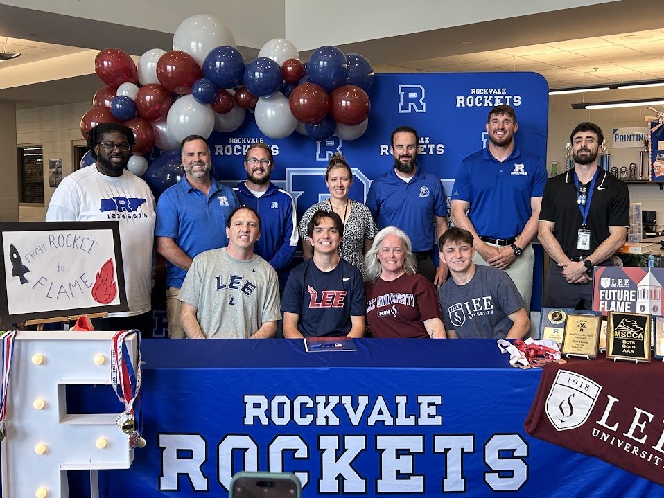 Congratulations! Tate Vinson on Signing with 🔥 Lee University 🔥
#FAMILY 
🚀⬆️