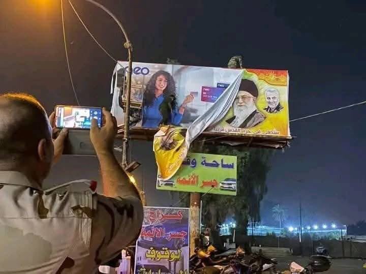 ويگول سمير صبيح: 

دخت بيك وعلي دوخة الريشه بريح
انته وياي؟ ضدي ؟تحاجز ؟الهادود ؟.

#حكومة_البركات_والانفاس .