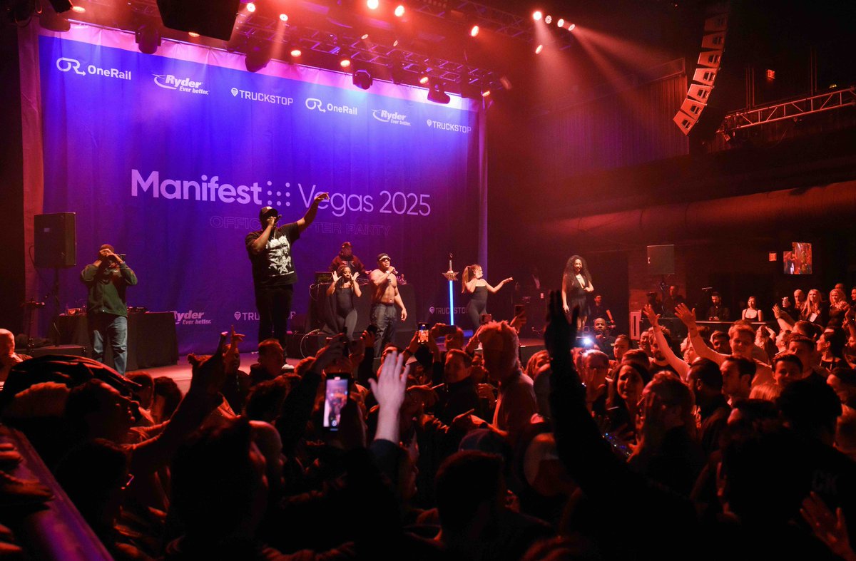 TSNN_com_US (@tsnn_com_us) on Twitter photo Another move. Another powerhouse. 👊
<a href="/Hyve/">Hyve Managed Hosting</a> Group acquired Manifest—aka the hottest global event for supply chain and logistics.
Why does it matter? Because it isn’t just a show, it’s a movement of shippers, startups, & industry giants 🛠️
Read more...
tsnn.com/news/trade-sho… Another move. Another powerhouse. 👊
<a href="/Hyve/">Hyve Managed Hosting</a> Group acquired Manifest—aka the hottest global event for supply chain and logistics.
Why does it matter? Because it isn’t just a show, it’s a movement of shippers, startups, & industry giants 🛠️
Read more...
tsnn.com/news/trade-sho…