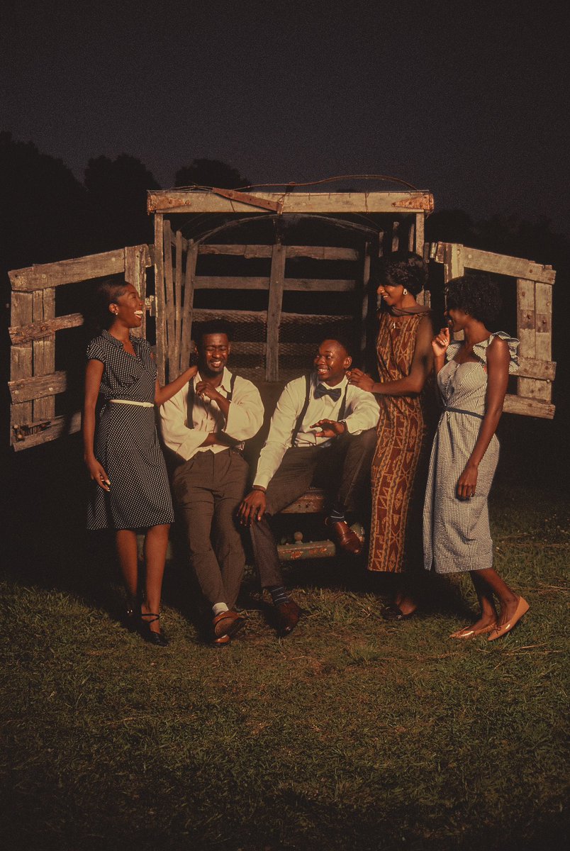 A Man With A Bucket Hat & A Camera tweet media