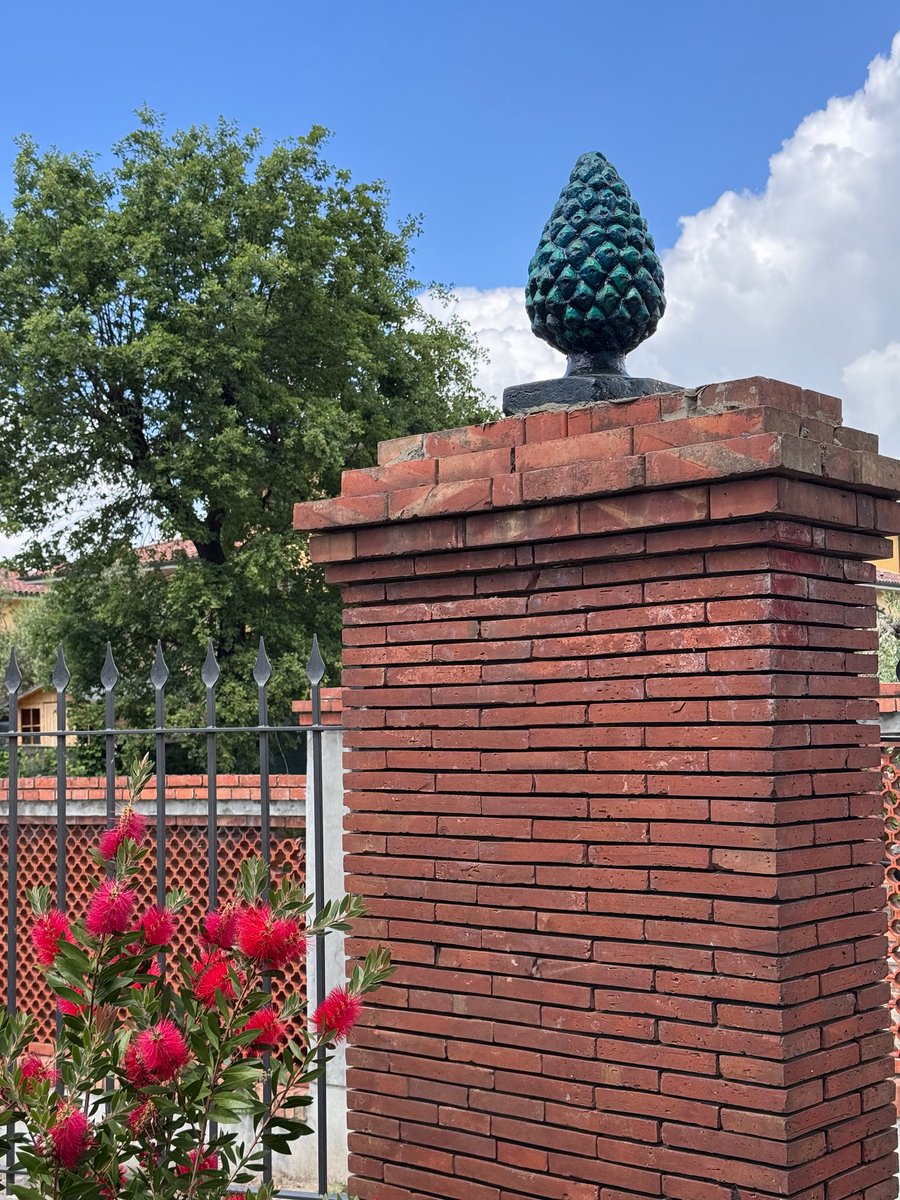 Sta andando bene: manca pulire e rifinire.