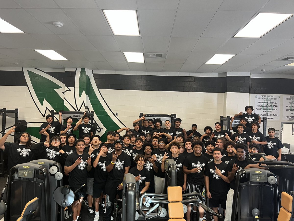 1000 Pound Club 
(1 rep max - Squat, Bench, Clean, Dead Lift)

Program record 64 athletes joined the club this year. 

Bigger, Faster, Stronger!