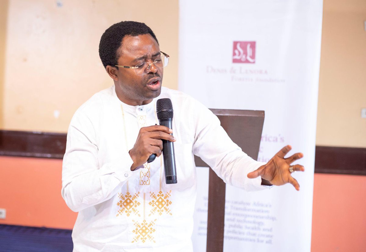 NkafuPolicyInst's tweet image. #PPAC2025 Day 1 LIVE! Emerging ECCAS policy leaders are mastering:
✅ Policy analysis
✅ Strategic advocacy
✅ Stakeholder engagement
Renowned experts like Prof. Arrey William &amp;amp; Dr. Sundjo guide participants on the foundations of public policy analysis.
 #PolicyAnalysis #ECCAS