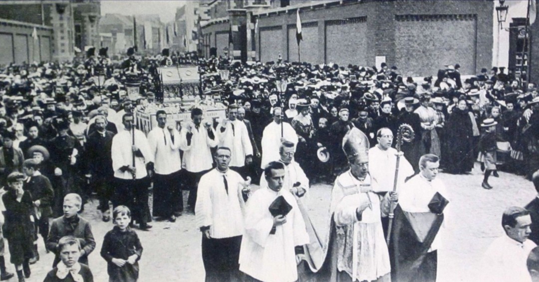 Today in 1906, our foundress, Saint Julie Billiart, was beatified by Pope Pius X.  In 1969, she went on to be canonized. The Sisters of Notre Dame de Namur continue her mission of proclaiming God's goodness,

Learn more: snddeneastwest.org/early-history/