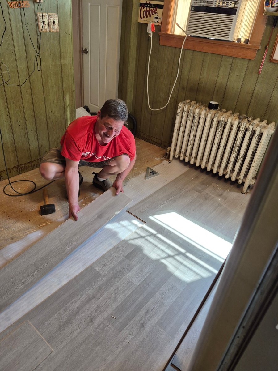 Lincoln Tech NJ volunteers teamed up with @ RTNorthJersey for the 4th year in a row to make a real difference in the lives of others with home repairs in Hawthorne &amp; Dumont. We’re proud of our team's impact! More to come this summer. #CommunityService #LincolnTech #MakingAnImpact