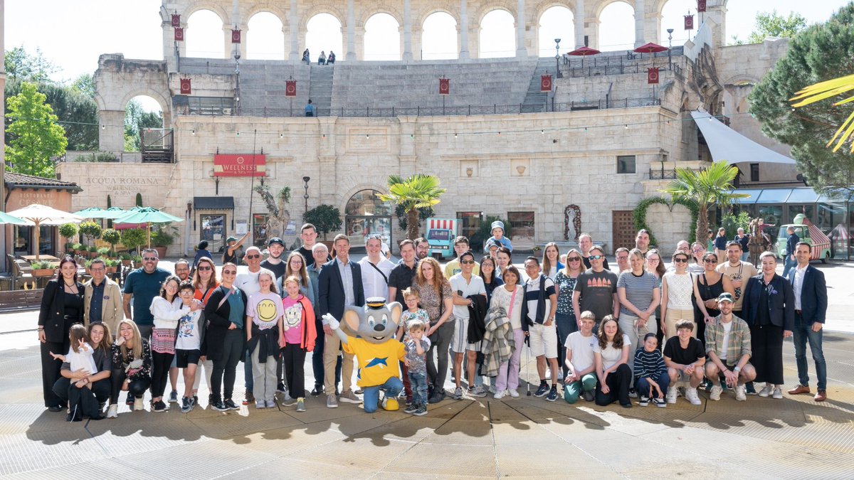 Jubiläums-Sternfahrt zum #EuropaPark! 15 Familien aus ganz Europa reisten in Kooperation mit Deutsche Bahn, der SBB und SNCF klimafreundlich an &amp; erlebten ein unvergessliches Wochenende mit Highlights wie Voltron Nevera, GRAND PRIX EDventure &amp; Wasserspaß in #Rulantica. 🌍🎢