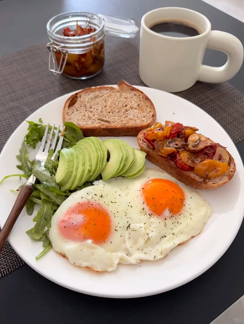A new day has begun. Let's spend happy times together and have a delicious breakfast