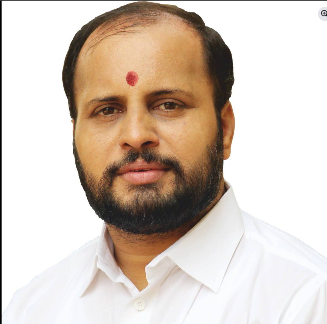 Niranjan Davkhare (@niranjandtweets) on Twitter photo рдард╛рдгреЗ рд╢рд╣рд░рдЪреЗ рдирд╡рдирд┐рдпреБрдХреНрдд рдЬрд┐рд▓реНрд╣рд╛рдзреНрдпрдХреНрд╖ рдорд╛. рд╢реНрд░реА. рд╕рдВрджреАрдкрдЬреА рд▓реЗрд▓реЗ рдпрд╛рдВрдЪреЗ рдордирдГрдкреВрд░реНрд╡рдХ рдЕрднрд┐рдирдВрджрди!
рдкрдХреНрд╖рд╛рдиреЗ рдЖрдкрд▓реНрдпрд╛ рдиреЗрддреГрддреНрддреНрд╡рд╛рд╡рд░ рджрд╛рдЦрд╡рд▓реЗрд▓рд╛ рд╡рд┐рд╢реНрд╡рд╛рд╕ рдЖрдкрдг рдирдХреНрдХреАрдЪ рд╕рд╛рд░реНрде рдард░рд╡рд╛рд▓ рд╣реНрдпрд╛рдЪреА рдорд▓рд╛ рдЦрд╛рддреНрд░реА рдЖрд╣реЗ.
рдЖрдкрд▓реНрдпрд╛ рдХрд╛рд░рдХреАрд░реНрджреАрдд рдХреЛрдХрдг рд╡рд┐рднрд╛рдЧрд╛рдд рднрд╛рдЬрдк рдкрдХреНрд╖ рдЖрдгрдЦреАрди рдмрд│рдХрдЯ рд╣реЛрд╡реЛ
рд╡ рдЖрдкрд▓реНрдпрд╛ рд╣рд╛рддреВрди рдХреЛрдХрдгрд╡рд╛рд╕рд┐рдпрд╛рдВрдЪреНрдпрд╛ рд╣рд┐рддрд╛рдЪреА рдЕрдиреЗрдХ рдард╛рдгреЗ рд╢рд╣рд░рдЪреЗ рдирд╡рдирд┐рдпреБрдХреНрдд рдЬрд┐рд▓реНрд╣рд╛рдзреНрдпрдХреНрд╖ рдорд╛. рд╢реНрд░реА. рд╕рдВрджреАрдкрдЬреА рд▓реЗрд▓реЗ рдпрд╛рдВрдЪреЗ рдордирдГрдкреВрд░реНрд╡рдХ рдЕрднрд┐рдирдВрджрди!
рдкрдХреНрд╖рд╛рдиреЗ рдЖрдкрд▓реНрдпрд╛ рдиреЗрддреГрддреНрддреНрд╡рд╛рд╡рд░ рджрд╛рдЦрд╡рд▓реЗрд▓рд╛ рд╡рд┐рд╢реНрд╡рд╛рд╕ рдЖрдкрдг рдирдХреНрдХреАрдЪ рд╕рд╛рд░реНрде рдард░рд╡рд╛рд▓ рд╣реНрдпрд╛рдЪреА рдорд▓рд╛ рдЦрд╛рддреНрд░реА рдЖрд╣реЗ.
рдЖрдкрд▓реНрдпрд╛ рдХрд╛рд░рдХреАрд░реНрджреАрдд рдХреЛрдХрдг рд╡рд┐рднрд╛рдЧрд╛рдд рднрд╛рдЬрдк рдкрдХреНрд╖ рдЖрдгрдЦреАрди рдмрд│рдХрдЯ рд╣реЛрд╡реЛ
рд╡ рдЖрдкрд▓реНрдпрд╛ рд╣рд╛рддреВрди рдХреЛрдХрдгрд╡рд╛рд╕рд┐рдпрд╛рдВрдЪреНрдпрд╛ рд╣рд┐рддрд╛рдЪреА рдЕрдиреЗрдХ