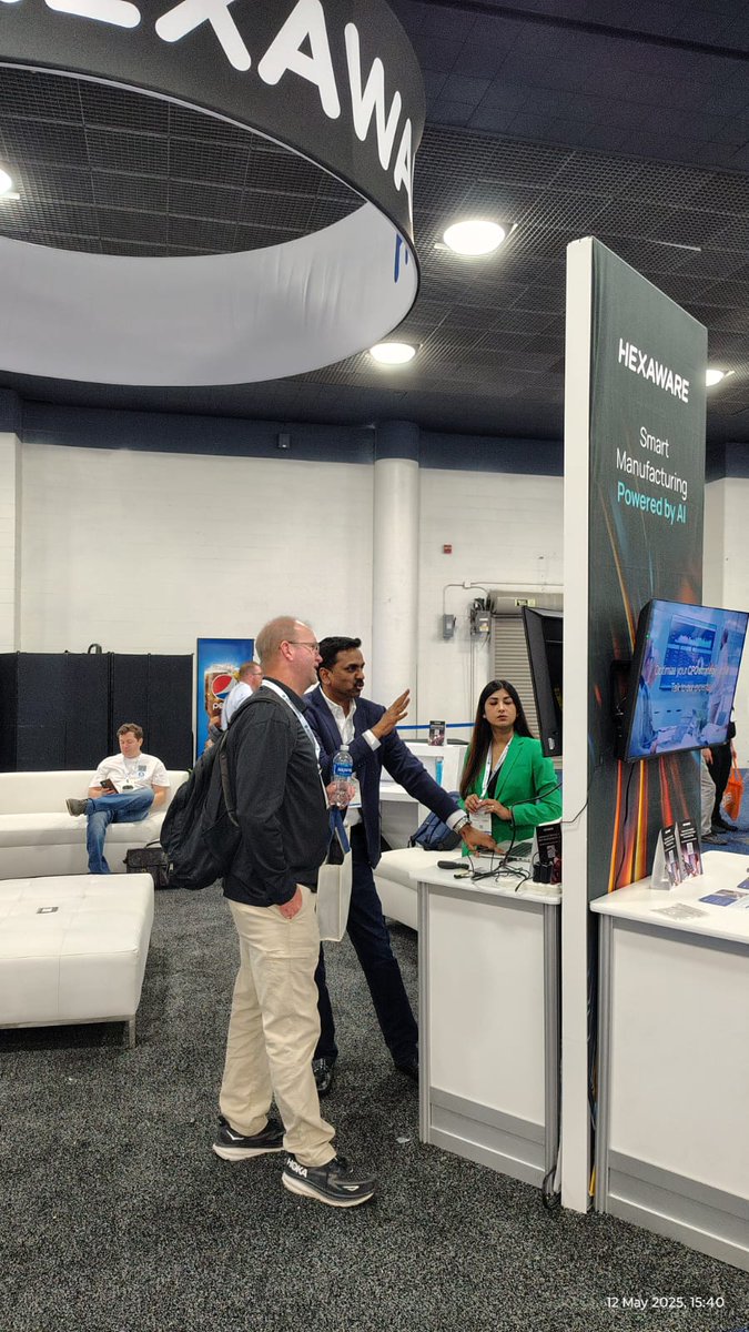 fifthgentech's tweet photo. Day 2 w. @HexawareGlobal @AutomateShow: Here we Come! Hall E, Booth 8300.

#Automate2025 #Industry40 #smartmanufacturing #usmanufacturing #AIManufacturing https://t.co/kJnCHRDxiR
