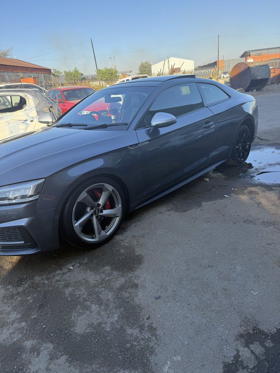 automotive_pros's tweet image. Before and after Audi S5 
We at 44 steyr street,aureus 0676305577/0823811053