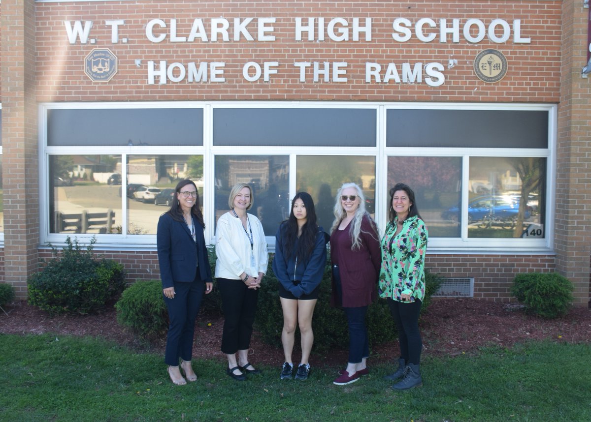 East Meadow Schools tweet media