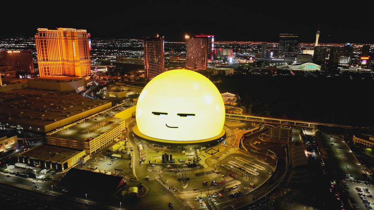 adam_5481's tweet photo. @RockstarGames @OhhCurly__ Will there be a Leonida Sphere ?! 
It can be a one of a kind way to interact with the whole community or for events like music and announcements, especially in online mode. https://t.co/HZzD5qLliV