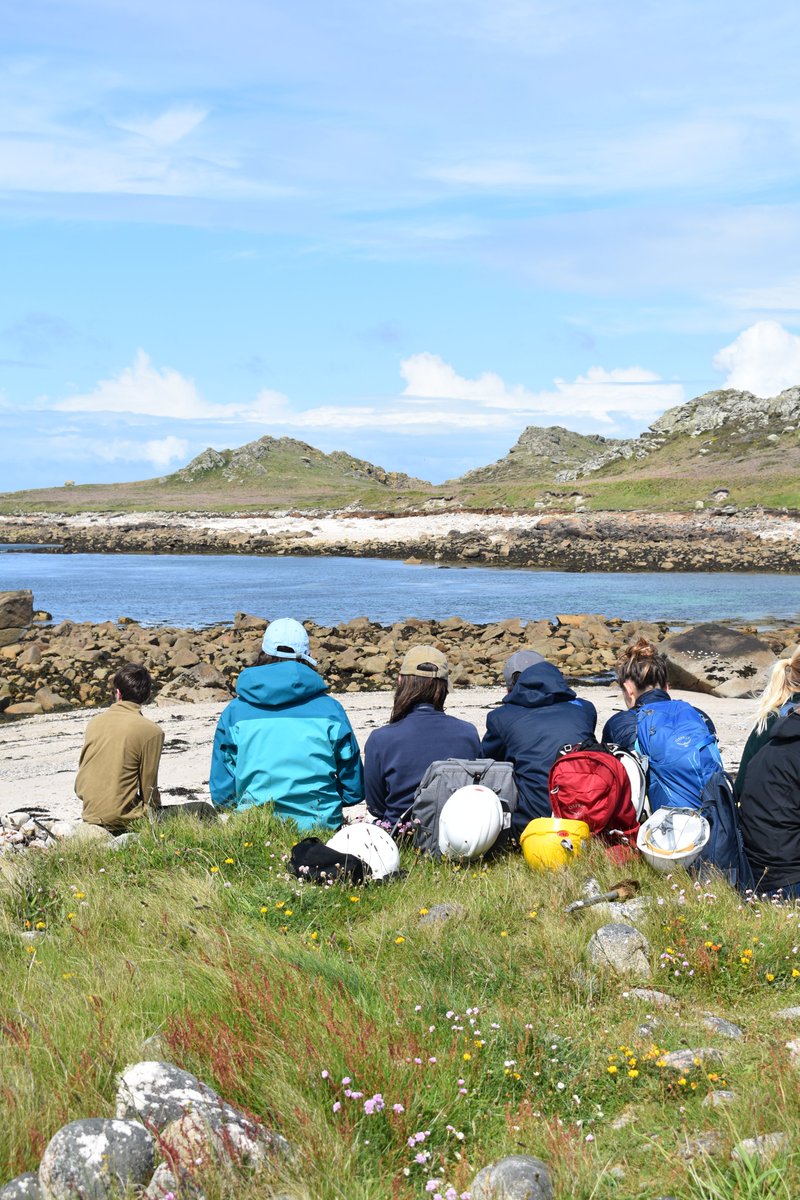 uniexecges's tweet image. Are you interested in #Geography, #EnvironmentalScience, or #MarineScience? Interested in studying at a Russell Group university with the sea on it's doorstep @UniExeCornwall? Our May open days are still OPEN for booking so book your place today: tinyurl.com/wzk296hr