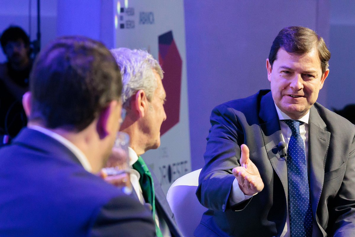 Orgulloso de #CastillayLeón, de su gente, su historia, su patrimonio, su campo, su innovación y sus empresas.

Trabajamos con #Galicia y #Asturias por un futuro común para el noroeste. Unidos por las oportunidades, exigentes con el Gobierno y comprometidos con España.