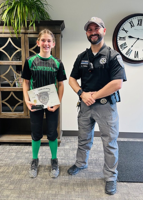 Congratulations to CES students, Ross Pace and Wade Bartlett, and CMS student, Eden Parrish, for being awarded the Good Citizen Award by CCSC SRO Roger Tonna!

Thank you for making the right choices and for being great examples for other Clovers!