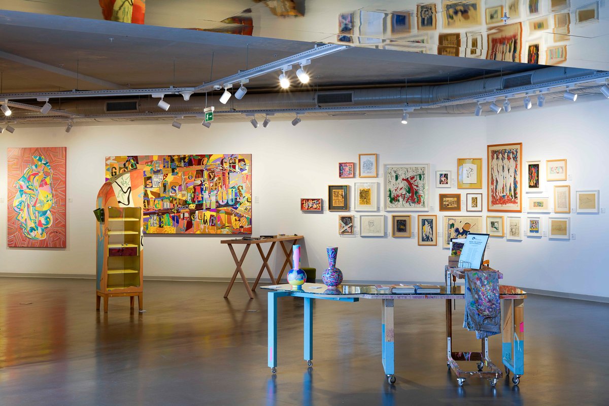 Neşeli Çoban sergisi 13 Haziran'a kadar pazartesi günleri hariç 12.00 - 20.00 saatleri arasında Art Space'te ziyaret edilebilir.

#insperabodrum #artspace #neşeliçoban #happinessisachoice #yigityaziciatelier #yigityazici69 #bodrumsergi