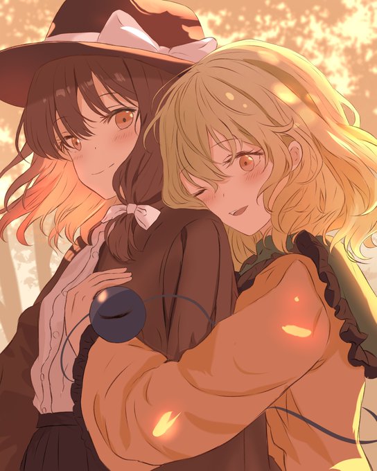 宇佐見蓮子 「左が最近の、右は2年前に描いたイラストです 2年頑張り