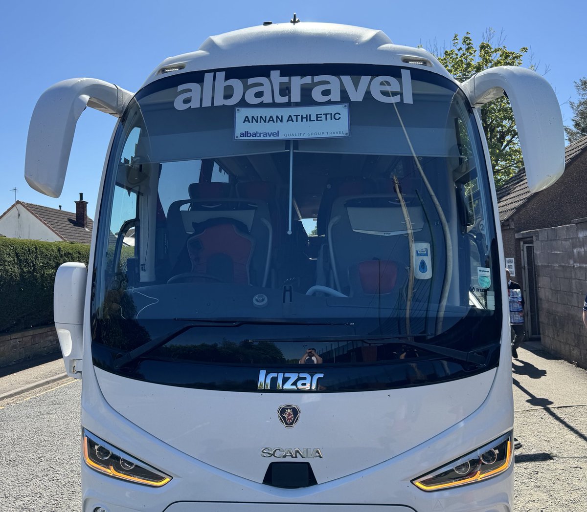 En route to East Fife! 

#AAFC 🤝 <a href="/alba_travel/">Alba Travel</a>