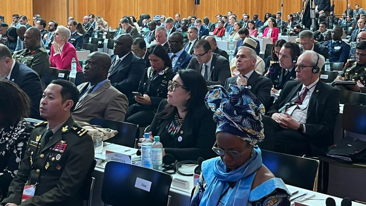 #Guatemala participa en la Conferencia Ministerial de <a href="/UNPeacekeeping/">UN Peacekeeping</a> 2025 en Berlín del 13 al 14 de mayo, que reúne a los Estados miembros para dar forma al futuro del mantenimiento de la paz y apoyar las operaciones de mantenimiento de la paz de cara al 80.° aniversario de la