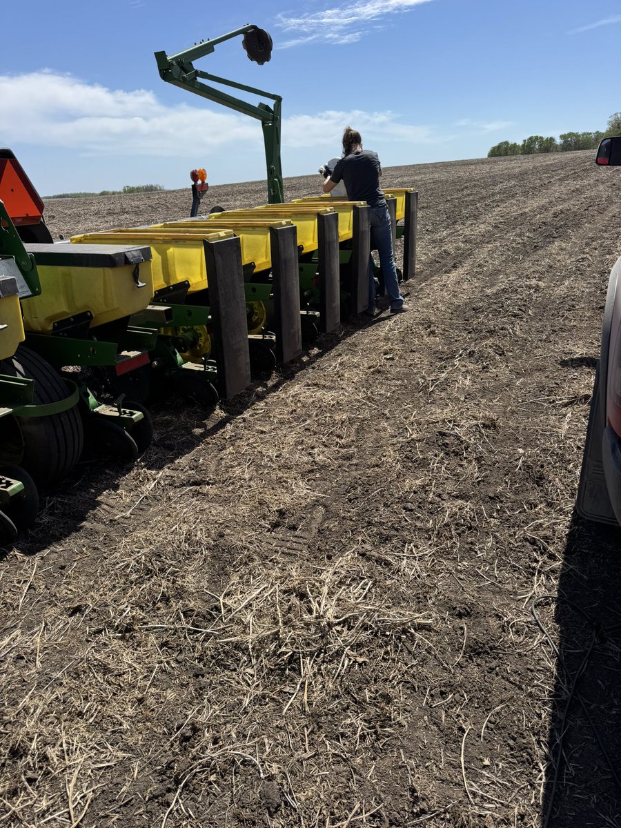 Jesse Bernard (@jebber11) on Twitter photo Another grain corn trial in the ground! Thanks for setting this up <a href="/nielsenseeds/">Soren Nielsen</a> and thanks Griffith Farms for putting it in. In the oak lake area if wanting to check out some Thunder Seed varieties this summer #firstinthefield Another grain corn trial in the ground! Thanks for setting this up <a href="/nielsenseeds/">Soren Nielsen</a> and thanks Griffith Farms for putting it in. In the oak lake area if wanting to check out some Thunder Seed varieties this summer #firstinthefield