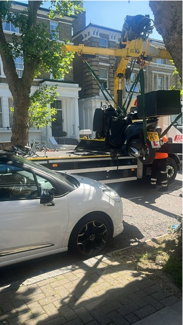 Proactive SNT on patrol identify suspicions activities by a male on a moped on Brondesbury Villas. The suspect been arrested for multiple offences.