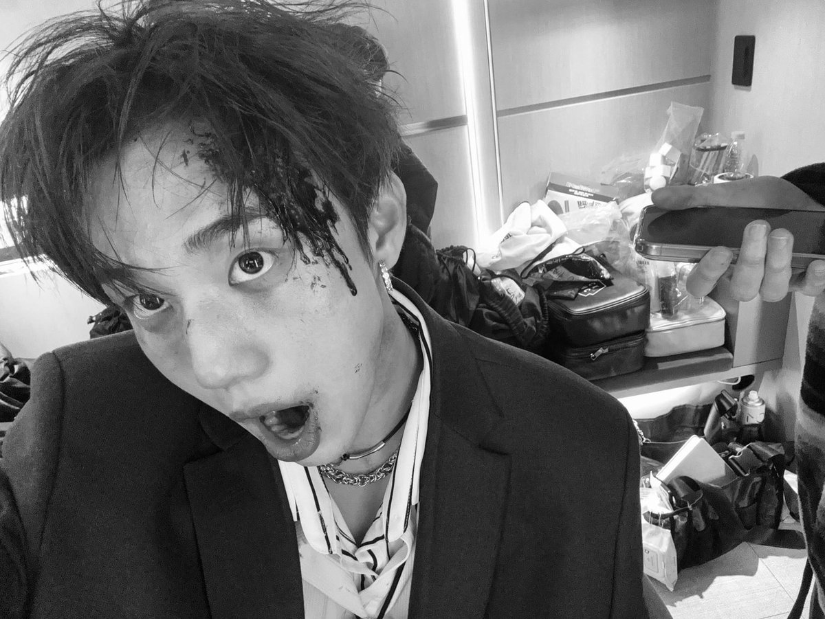 INTAKFILE's tweet photo. hwang intak the man you are https://t.co/wRXELNiSaZ