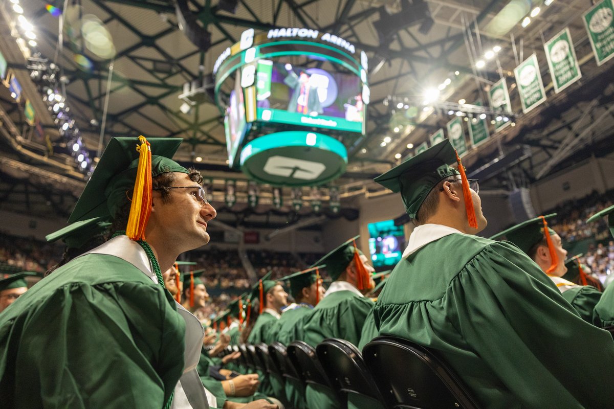 Another look at our incredible grads! We’re so proud of everything our Class of 2025 Niner Engineers have accomplished. 💚⛏️
#RealWorldReady #CLTEngineering