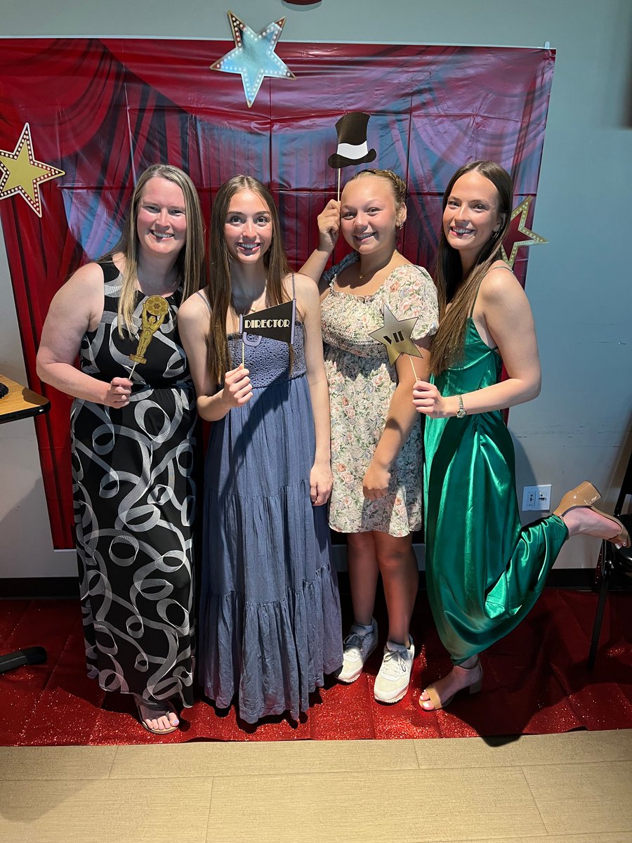 🎉✨ What an incredible night at The Fargo VA Health Care System's annual volunteer banquet! 🌟 With the theme "Volunteers Deserve the Red Carpet Treatment," we celebrated over 300 amazing volunteers who make such a difference in our Veterans' lives.