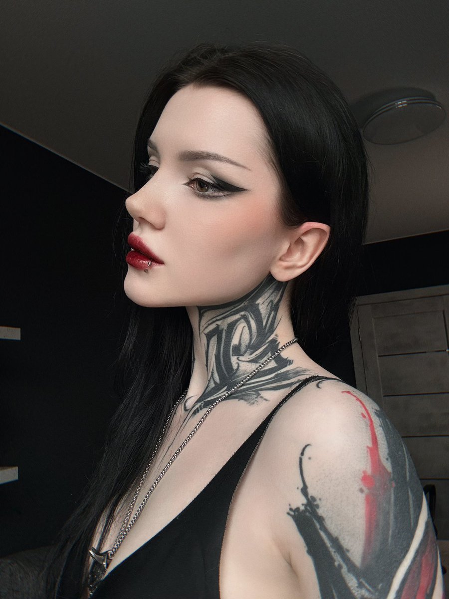 felvelial's tweet image. Hi 👁️👄👁️