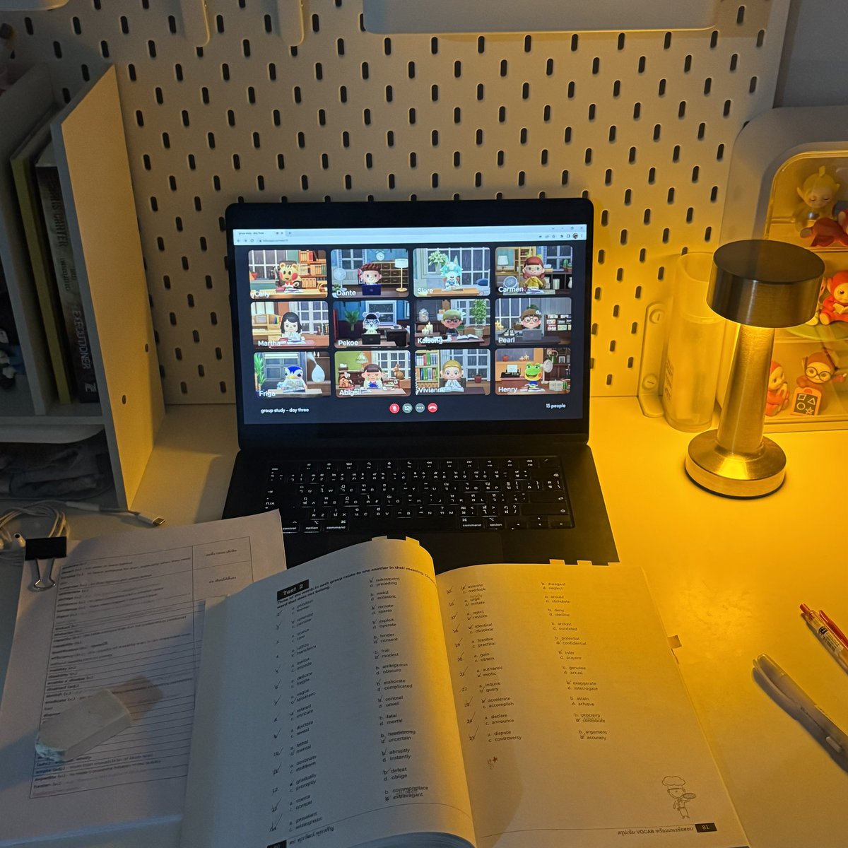thenephsdiary's tweet photo. 💻🕯️🤯 https://t.co/cznnRDtoCM