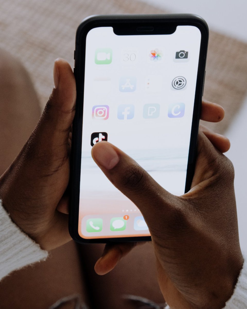 "Studies increasingly show that brands have 3 seconds or less to capture a viewer’s attention before they scroll"... 📱👀

But how can brands create videos that win the scroll war?

Learn more here: wearetmc.com/insights/the-a…