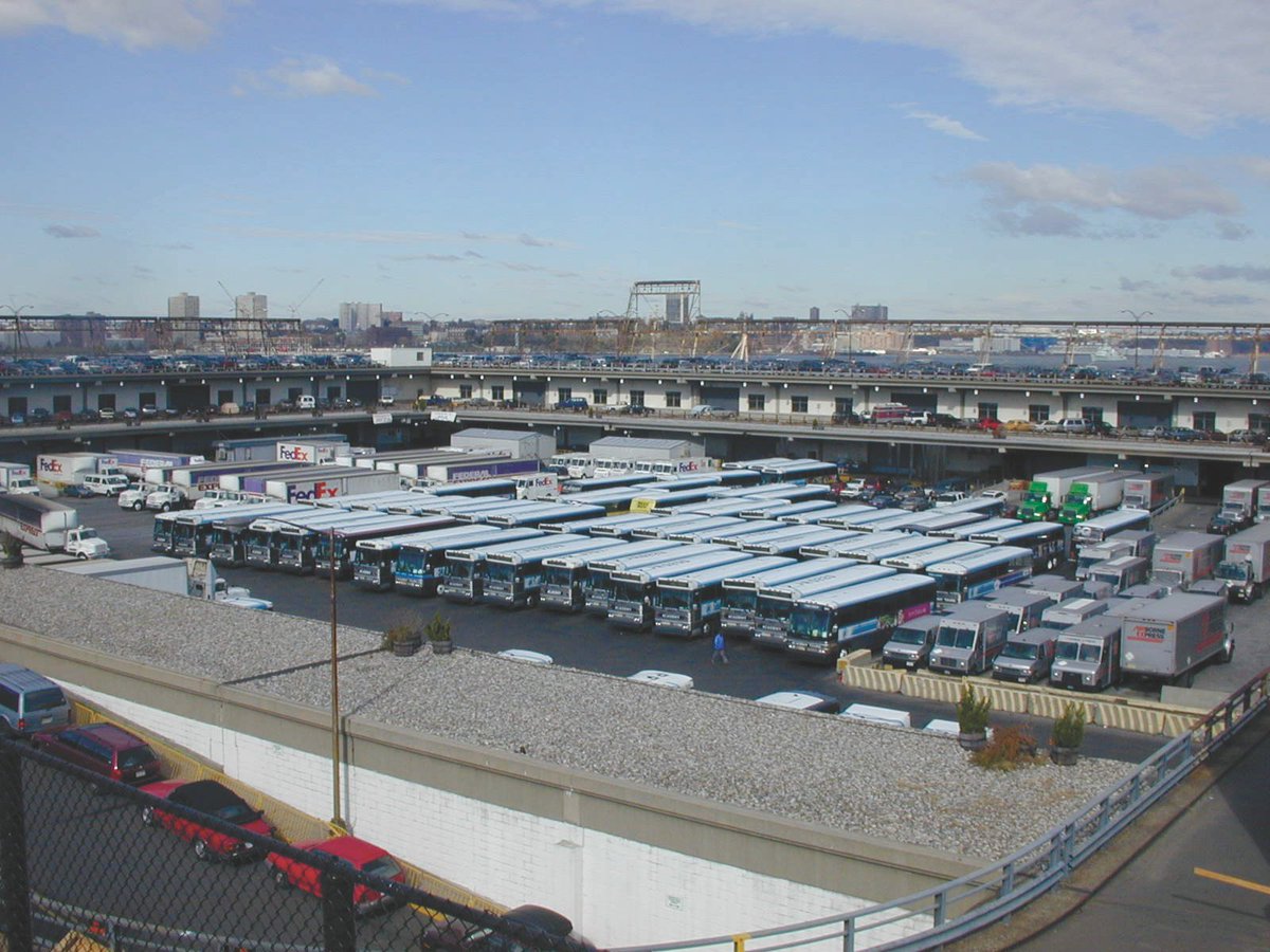 Hudson River Park (@hudsonriverpark) on Twitter photo On this week, 20 years ago, Hudson River Park celebrated the opening of Hudson River Park’s 3.2 acre Pier 40 athletic fields. Check out these photos of what the courtyard at Pier 40 looked like before the Park! On this week, 20 years ago, Hudson River Park celebrated the opening of Hudson River Park’s 3.2 acre Pier 40 athletic fields. Check out these photos of what the courtyard at Pier 40 looked like before the Park!