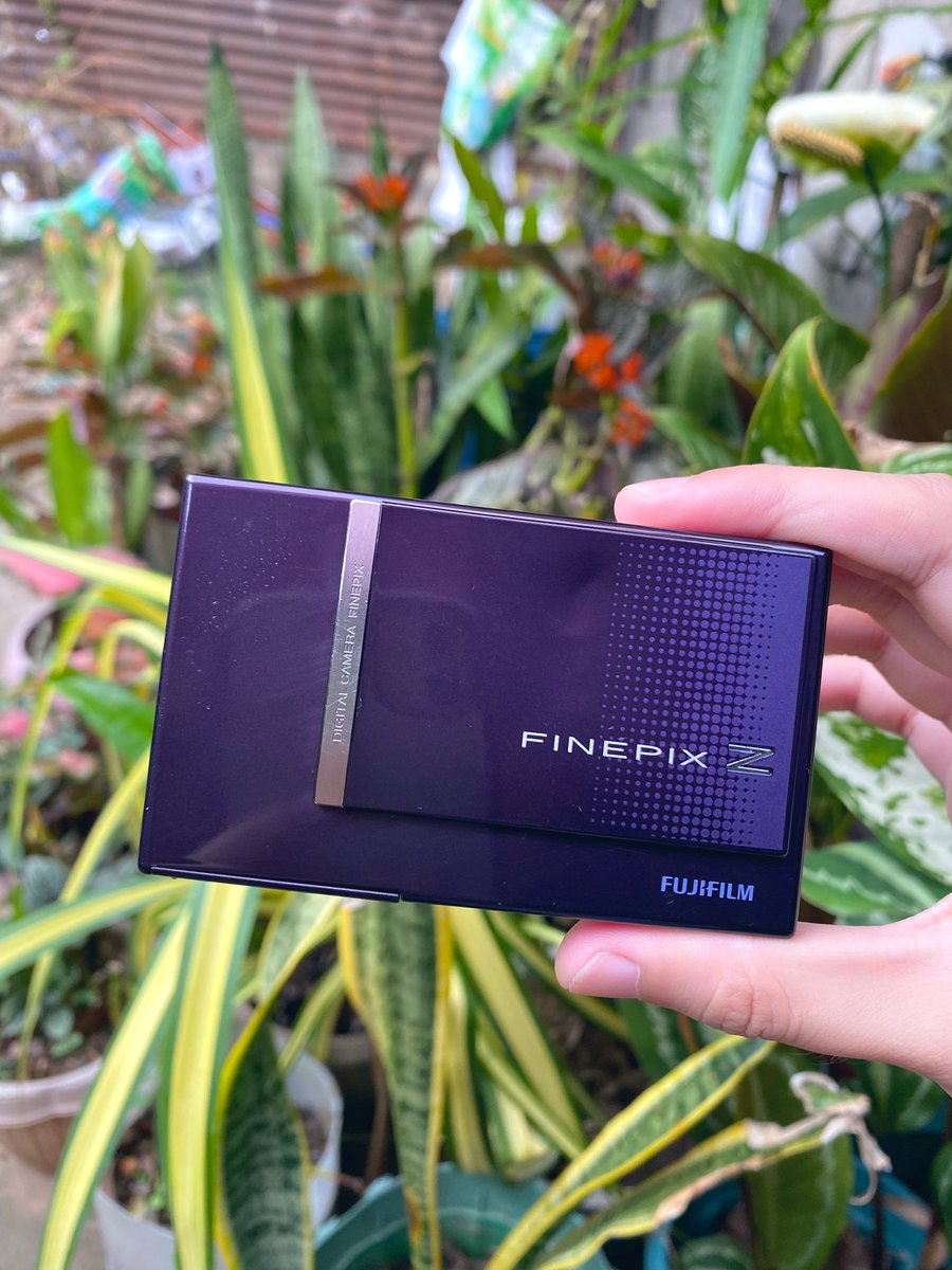 sun_suncart's tweet photo. Wts lfb ph digicam
fujifilm finepix z250fd (purple rare)
₱ 4k ( can lower )
• bulacan
- all buttons are working, especially the flash 
Flaw: - damaged memory card slot (will provide  wire to transfer the pictures if saang device mo ise-save 'yung pics)
- dent
-lcd watermark https://t.co/JHrnhoBzhy