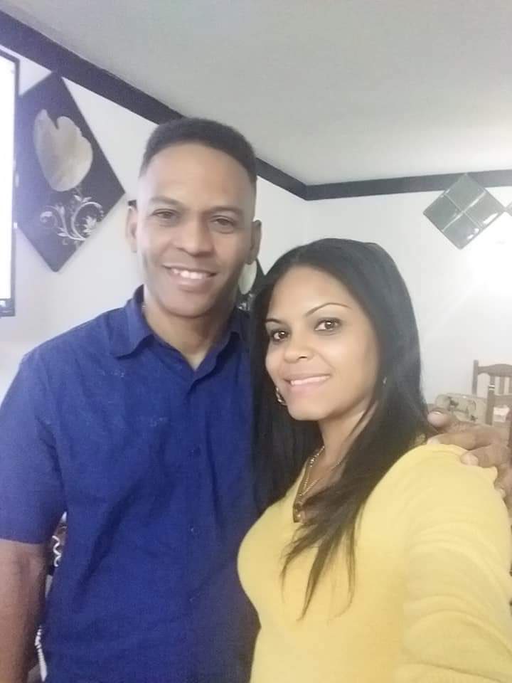 EXIJO MI DERECHO. El régimen cubano me impide entrar a la isla y estar al lado de mi hija que lucha una batalla contra un cancer de mamas. Hay muchas maneras de cometer un crimen y este es contra la humanidad, un crimen de estado. El castrismo odia al cubano. #justicia #derecho