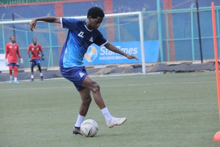 VipersXtra's tweet image. Last training session;
Ready for our last fixture away from home in the league this season against @KitarafcHoima  . . 🔴🔵🚨 

See you tomorrow in Butema (HOIMA ) @VipersSC 

#KITVIP | #StarTimesUPL 
#VenomsUpdates | #Viperssc