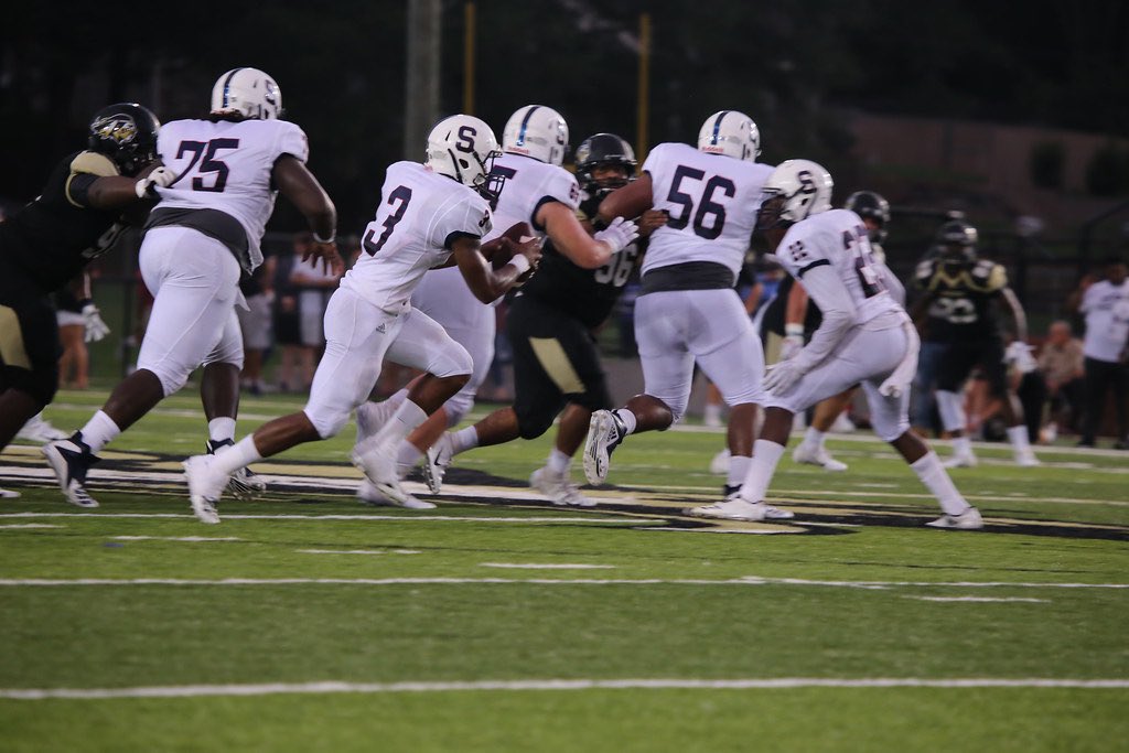 #AGTG After a great conversation with <a href="/Earvin_Moore/">Earvin Moore</a> i am blessed to receive and offer from <a href="/smccfootball/">SMCC Football</a> 

<a href="/robin_lee6179/">Robin Lee</a> <a href="/Coach_Bramlett/">Jake Bramlett</a> <a href="/OceanSpringsFB/">Ocean Springs Football</a>