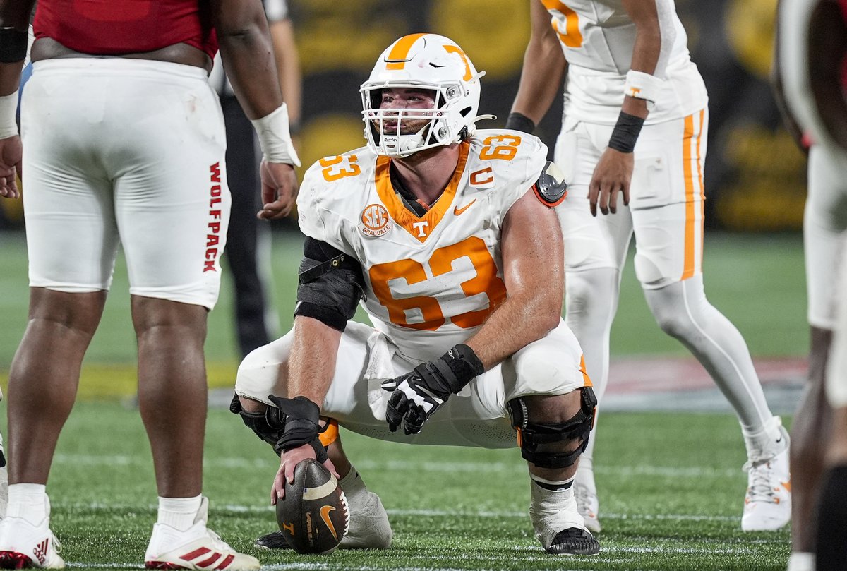 Cooper Mays will get his shot at making an NFL roster this week. 

➡️ Tennessee.rivals.com/news/former-te…