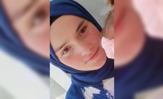 Kadının Sesi Platformu (@kadinn_sesi) on Twitter photo Ordu’nun Çaybaşı ilçesinde 1 çocuk annesi 20 yaşındaki Arzu A. ağaca asılı halde ölü bulundu.
Daha 20 yaşında gencecik bir kadının ne derdi vardı? Çok yönlü araştırılmalı!
<a href="/adalet_bakanlik/">T.C. Adalet Bakanlığı</a>
#İstanbulSözleşmesi
#KadınınSesi Ordu’nun Çaybaşı ilçesinde 1 çocuk annesi 20 yaşındaki Arzu A. ağaca asılı halde ölü bulundu.
Daha 20 yaşında gencecik bir kadının ne derdi vardı? Çok yönlü araştırılmalı!
<a href="/adalet_bakanlik/">T.C. Adalet Bakanlığı</a>
#İstanbulSözleşmesi
#KadınınSesi