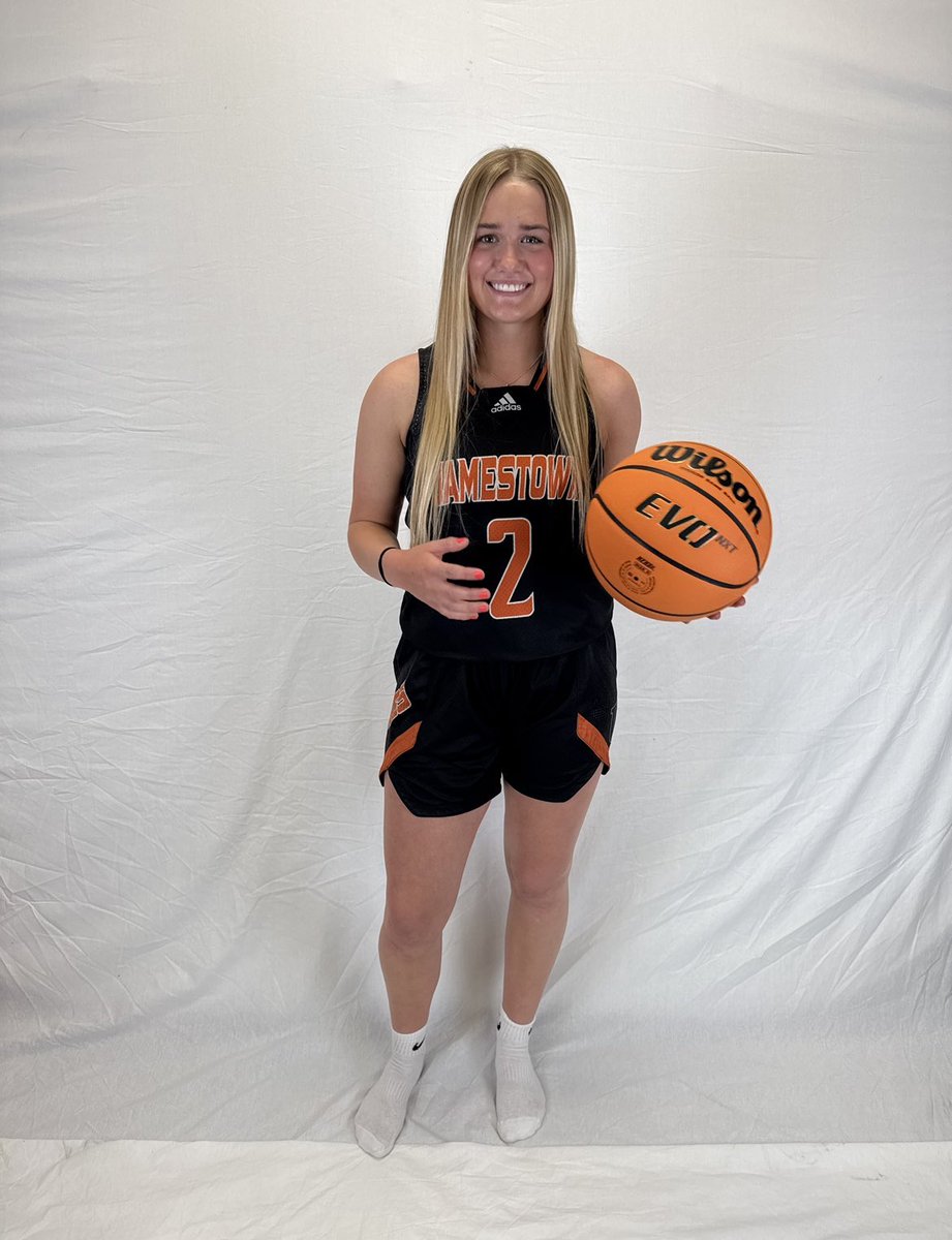 Karly Davis tweet media