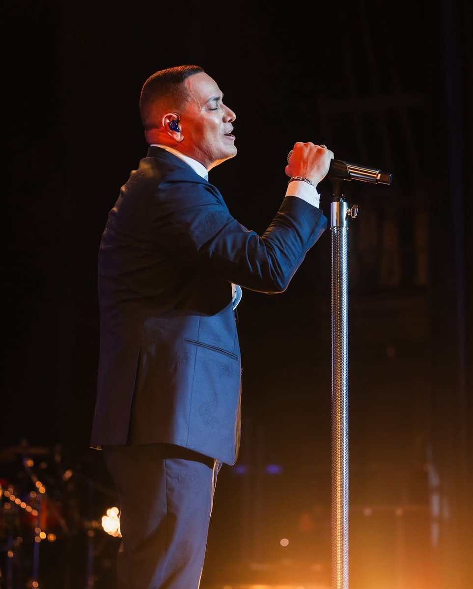 ¡Así arrancó @victormanuelleonline con su #RetroromanticoTour 🎶! 

Seguimos gozando y disfrutando de todos sus temas 💃🏽 

#conciertos #peermusicMIAMI