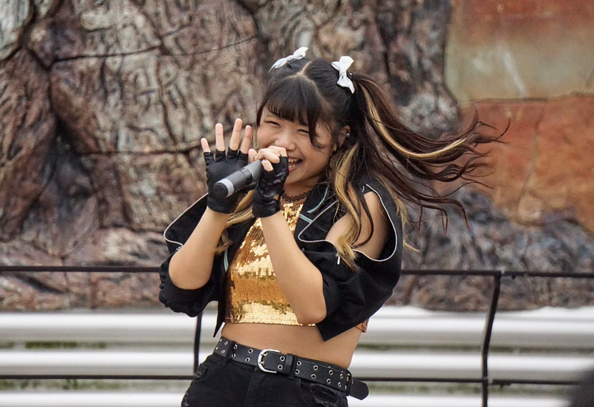 yoguoMk2's tweet image. 笑顔と鳴き声(歌声)の破壊力は、
🐝👑 No.ワン🐾でございま❗
(ワイ調べ)

#いつも楽しいライブをありがとう🩵
#愛🐶の日