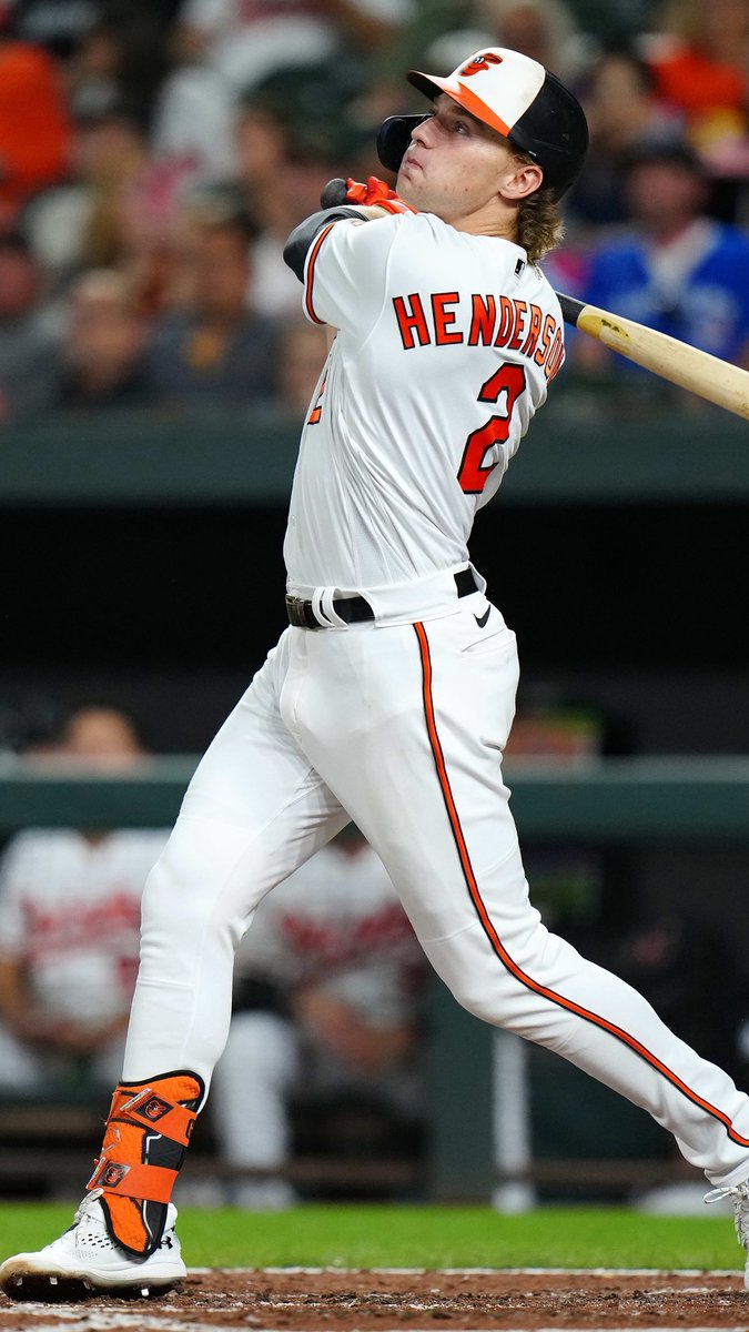 Hey! Unfortunately we won’t have the live podcast this morning! Rescheduling info coming. Meanwhile, enjoy this pic of Gunnar Henderson of the Baltimore Orioles.