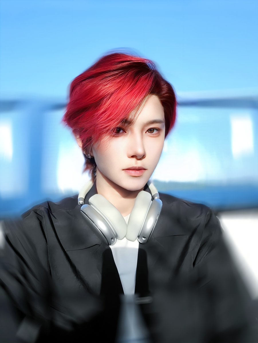 *.New hair color~#selfie 
A lot has happened recently. I started working at a new company in February, and in April, I had a crash at night. It was really sad to see Fuchan and Ike graduate. Now I've quit my job and I'm getting ready to start something on my own.