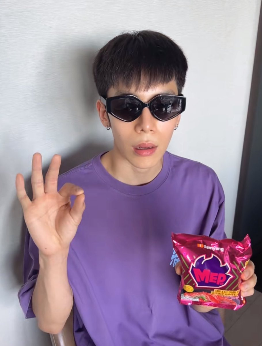 HcPleng's tweet image. “ ATLAS with MEP ” วันนี้กินตามคุณเจทีคับ
คุณเค้ากินรสกุ้งเลยมาทำกินตาม ลอกๆ รสกุ้งฉบับไม่มีกุ้ง มีหมูแทน แหะๆ หยิบๆผักในตู้เย็นมาเติมแต่ง🍜💘🪽 

1 แถม 1 พน.วันท้ายไปตุนมาทำตามATLASกันเถอะเรา

#MEPATLAS #SamyangMEP #MEP #samyang #kfood #711MEP #ATLAS_TH #ATLASth #JetATLAS