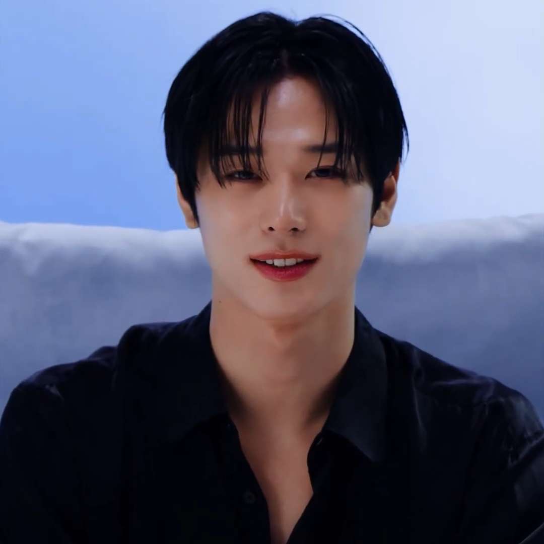 이로 tweet media