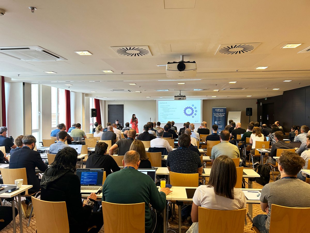 Evolveum tweet media