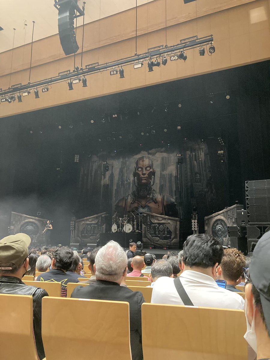 ei_bow's tweet photo. さす��にロシアンルーレットの曲はやらなかったなー
でも近くで観られたしトータルで大満足👍
次回も選曲次第で行こっと😊
#accept https://t.co/R5TZ2eg7to