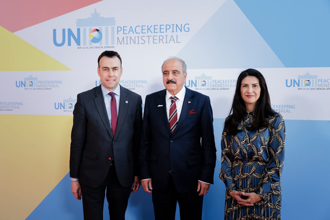 السيد محمد علي النفطي، وزير الشؤون الخارجية والهجرة والتونسيين بالخارج، ضيف برلين في مؤتمر الأمم المتحدة الوزاري لحفظ السلام .
 #ألمانيا_في_تونس  🇹🇳🇩🇪  #deutschland_in_tunesien   <a href="/UNPeacekeeping/">UN Peacekeeping</a> <a href="/GermanyUN/">Germany in the United Nations</a> <a href="/TunisieDiplo/">Tunisie Diplomatie🇹🇳</a>